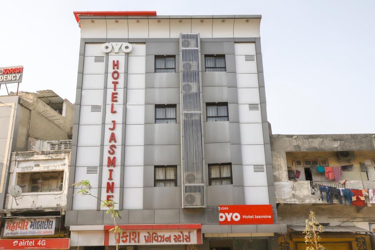 Hotel Jasmine Ahmedabad Ngoại thất bức ảnh
