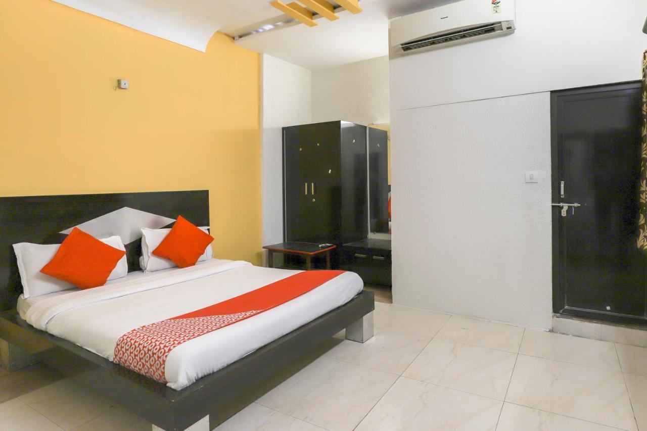 Hotel Jasmine Ahmedabad Ngoại thất bức ảnh