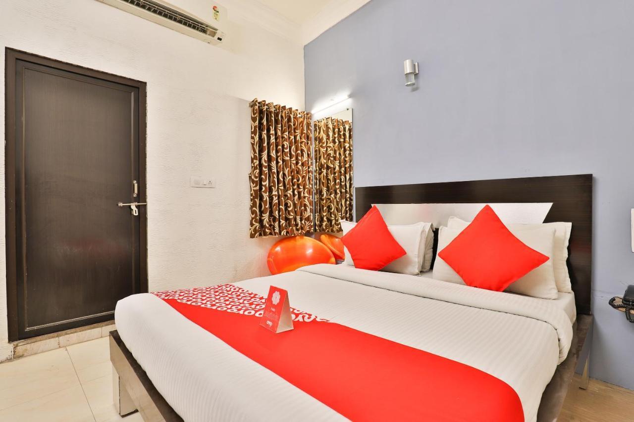 Hotel Jasmine Ahmedabad Ngoại thất bức ảnh