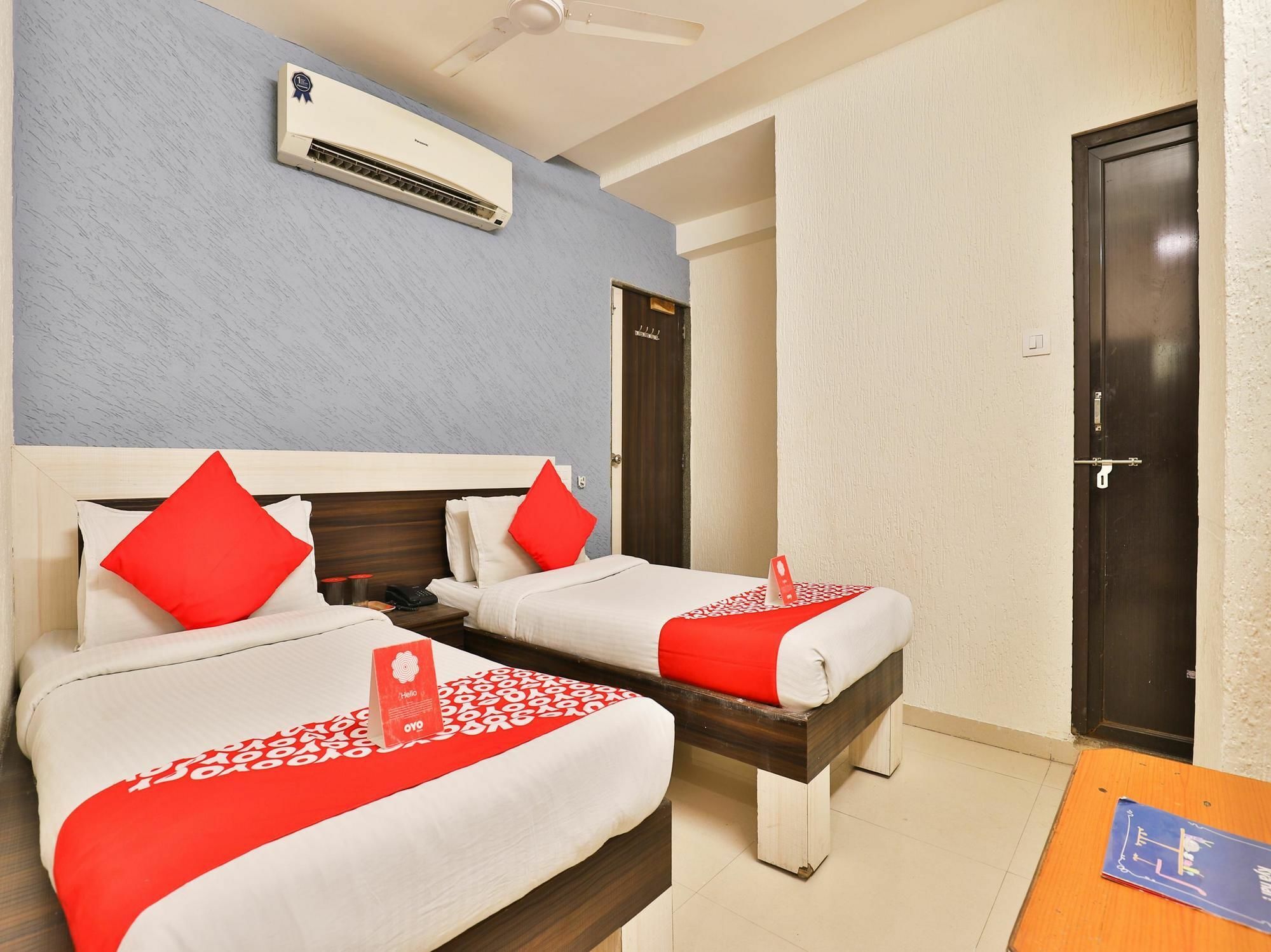 Hotel Jasmine Ahmedabad Ngoại thất bức ảnh