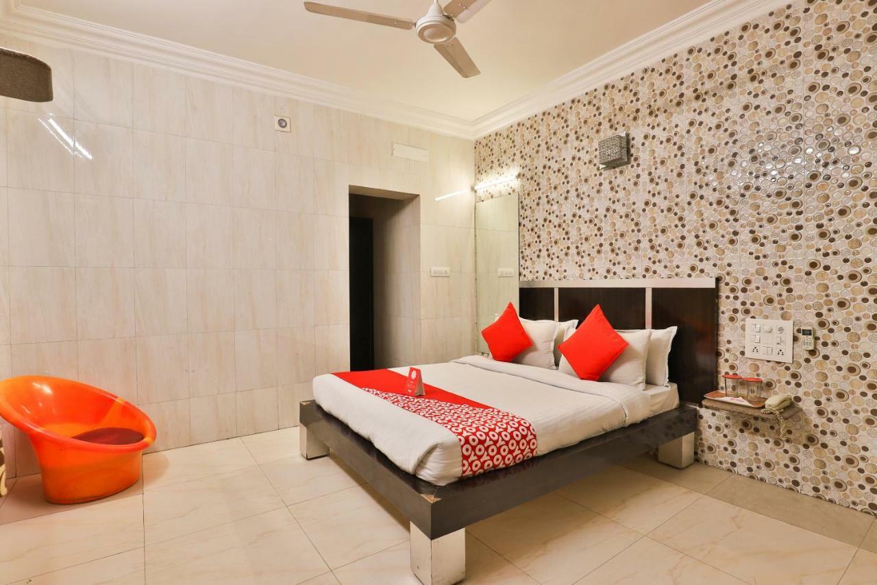 Hotel Jasmine Ahmedabad Ngoại thất bức ảnh